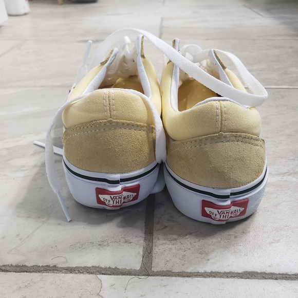 size 6 old skool golden haze/ true white vans - Picture 4 of 5